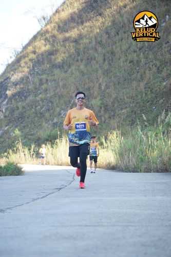 Race photo from Kelud Vertical Challenge 2024