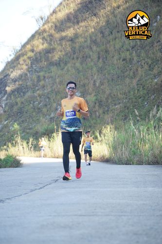 Race photo from Kelud Vertical Challenge 2024