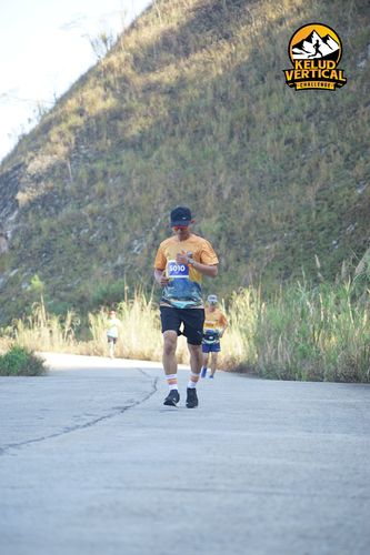 Race photo from Kelud Vertical Challenge 2024