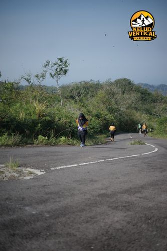 Race photo from Kelud Vertical Challenge 2024
