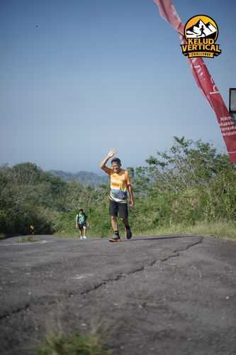 Race photo from Kelud Vertical Challenge 2024