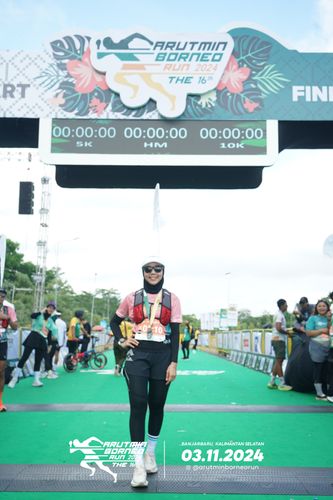 Race photo from Arutmin Borneo Run 2024