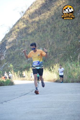 Race photo from Kelud Vertical Challenge 2024