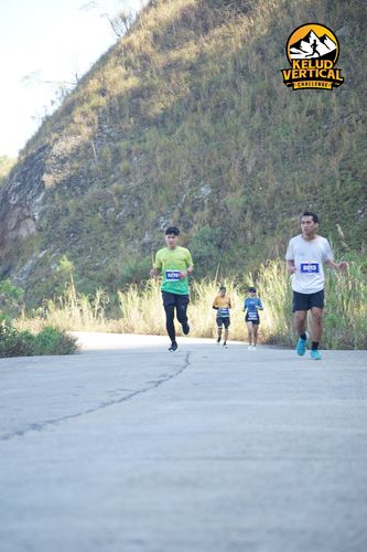Race photo from Kelud Vertical Challenge 2024