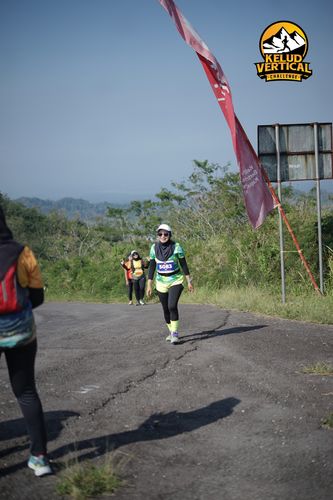 Race photo from Kelud Vertical Challenge 2024