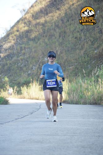 Race photo from Kelud Vertical Challenge 2024