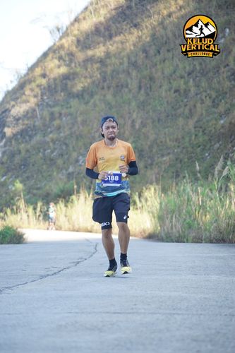 Race photo from Kelud Vertical Challenge 2024