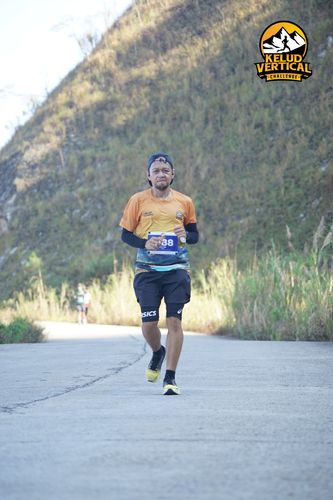 Race photo from Kelud Vertical Challenge 2024