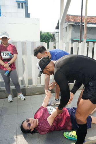 Race photo from Assurance Fun Run 2024