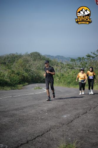 Race photo from Kelud Vertical Challenge 2024