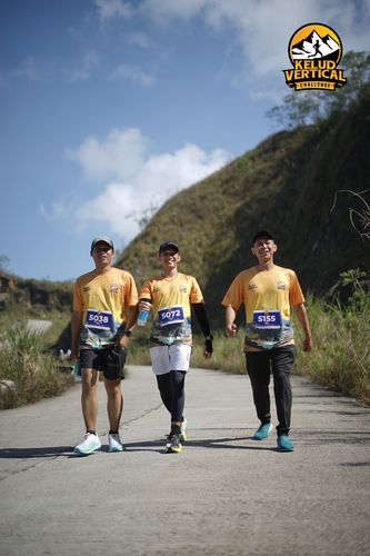 Race photo from Kelud Vertical Challenge 2024