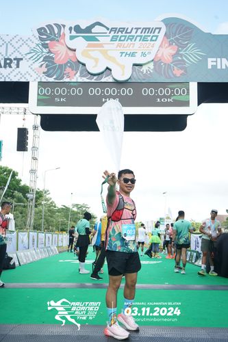 Race photo from Arutmin Borneo Run 2024