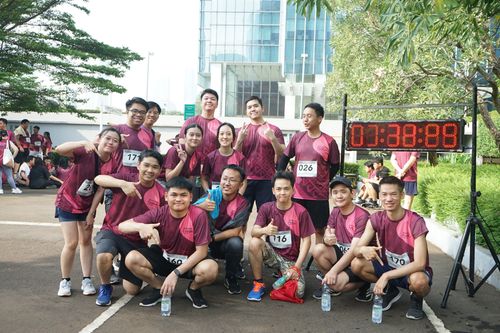 Race photo from Assurance Fun Run 2024
