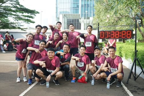 Race photo from Assurance Fun Run 2024