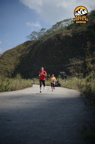 Race photo from Kelud Vertical Challenge 2024