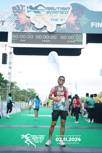 Race photo from Arutmin Borneo Run 2024