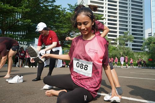 Race photo from Assurance Fun Run 2024