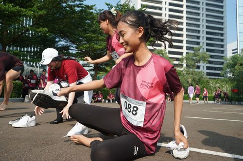 Race photo from Assurance Fun Run 2024