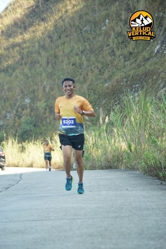 Race photo from Kelud Vertical Challenge 2024