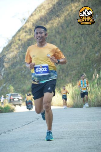 Race photo from Kelud Vertical Challenge 2024