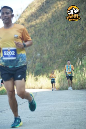 Race photo from Kelud Vertical Challenge 2024