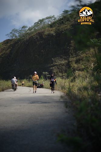 Race photo from Kelud Vertical Challenge 2024