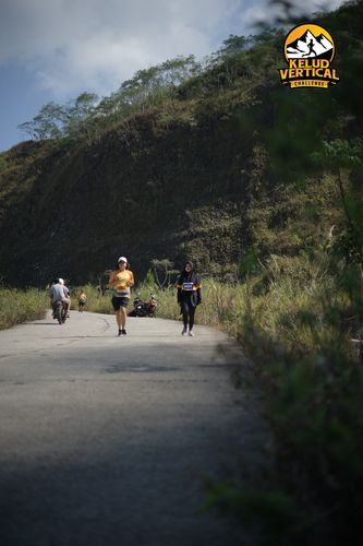 Race photo from Kelud Vertical Challenge 2024