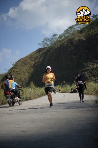 Race photo from Kelud Vertical Challenge 2024