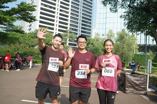 Race photo from Assurance Fun Run 2024