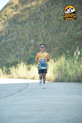 Race photo from Kelud Vertical Challenge 2024