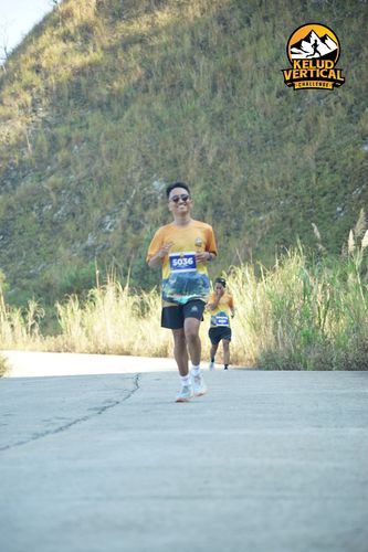 Race photo from Kelud Vertical Challenge 2024