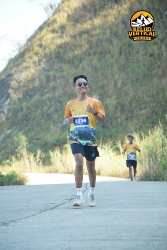 Race photo from Kelud Vertical Challenge 2024