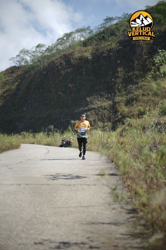 Race photo from Kelud Vertical Challenge 2024