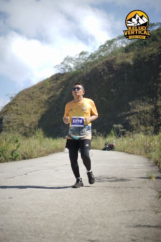 Race photo from Kelud Vertical Challenge 2024