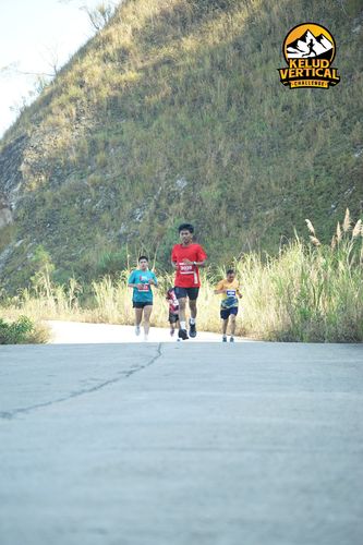 Race photo from Kelud Vertical Challenge 2024