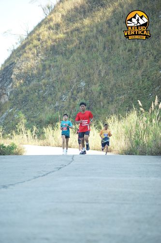 Race photo from Kelud Vertical Challenge 2024