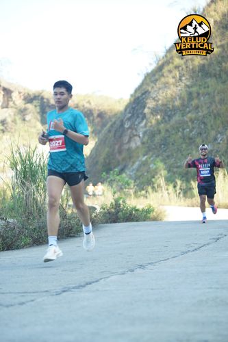 Race photo from Kelud Vertical Challenge 2024
