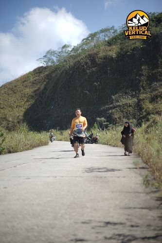 Race photo from Kelud Vertical Challenge 2024