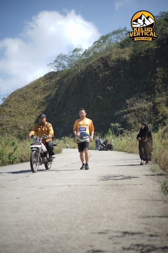 Race photo from Kelud Vertical Challenge 2024