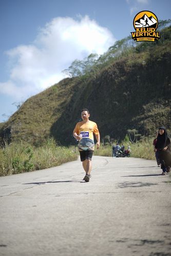 Race photo from Kelud Vertical Challenge 2024