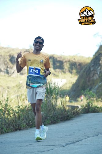 Race photo from Kelud Vertical Challenge 2024