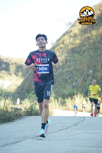 Race photo from Kelud Vertical Challenge 2024