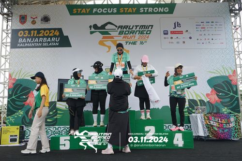 Race photo from Arutmin Borneo Run 2024