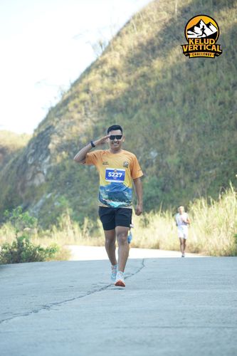 Race photo from Kelud Vertical Challenge 2024
