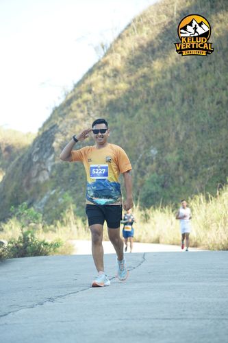 Race photo from Kelud Vertical Challenge 2024