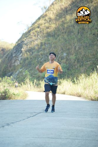 Race photo from Kelud Vertical Challenge 2024