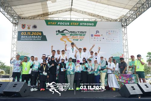 Race photo from Arutmin Borneo Run 2024