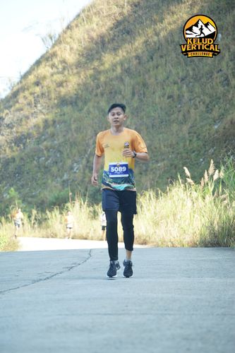 Race photo from Kelud Vertical Challenge 2024