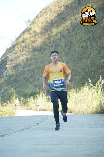 Race photo from Kelud Vertical Challenge 2024