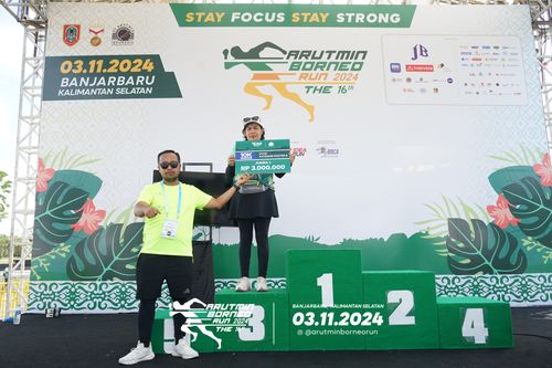 Race photo from Arutmin Borneo Run 2024